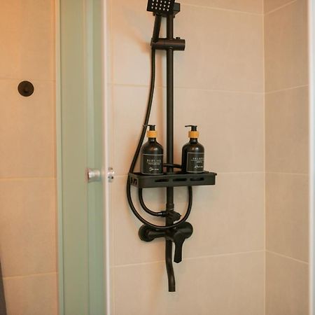 Urban Home Kiev Bagian luar foto
