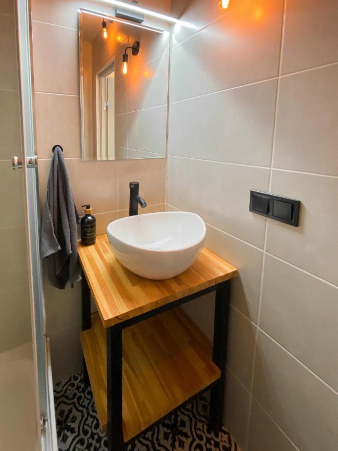 Urban Home Kiev Bagian luar foto