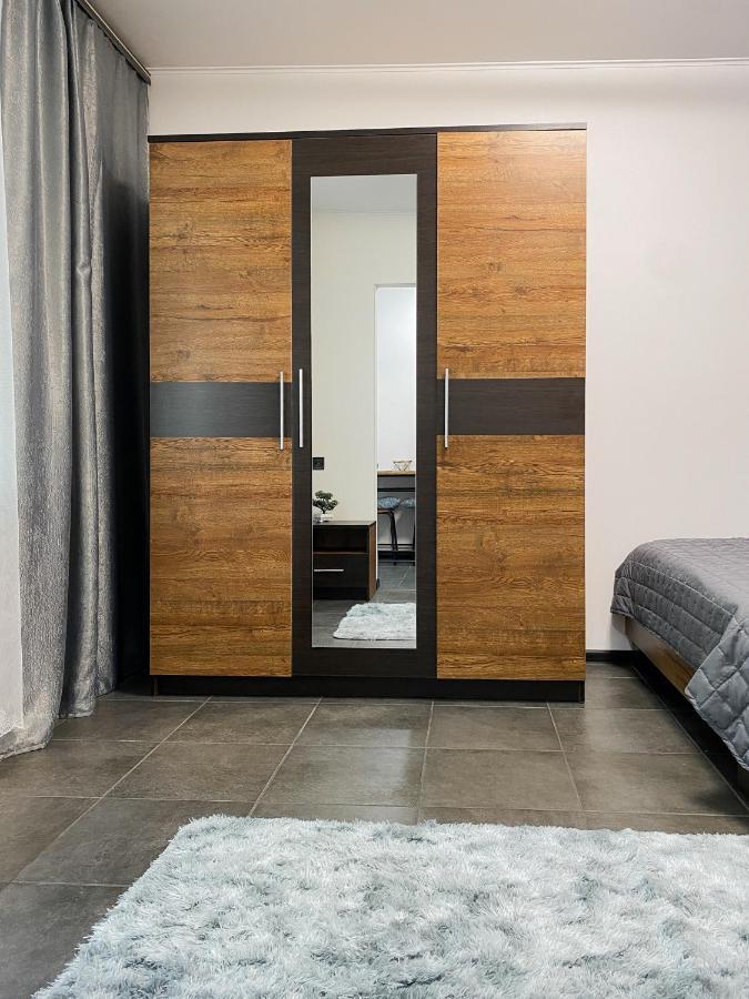 Urban Home Kiev Bagian luar foto